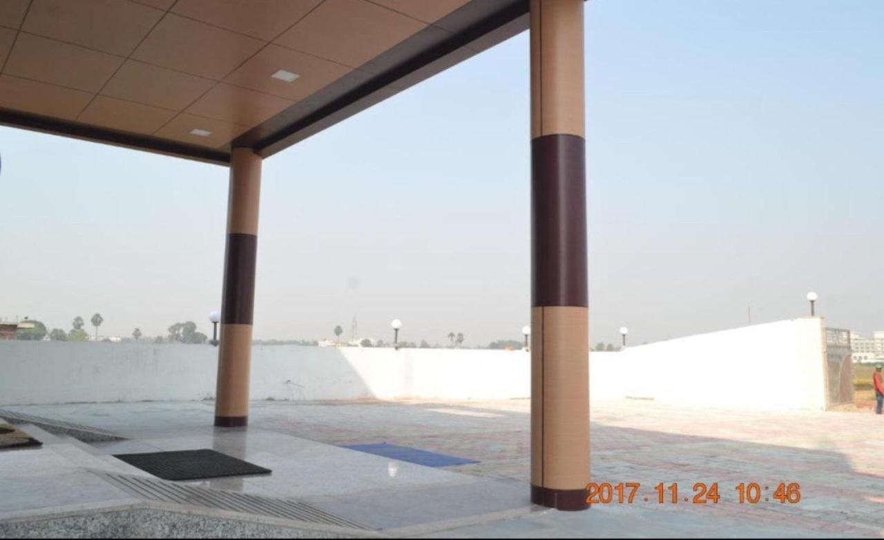 Hotel Mariya International Bodh Gaya Ngoại thất bức ảnh